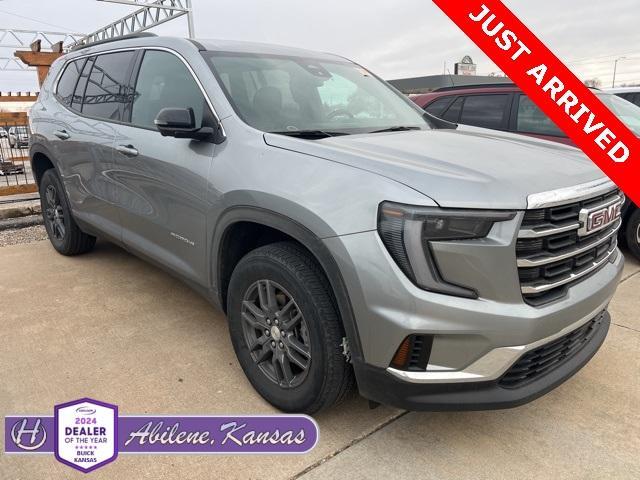 2025 GMC Acadia Elevation's photo