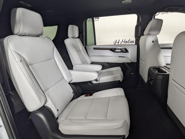 2026 Chevrolet Suburban Premier - Photo 43