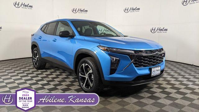 2025 Chevrolet Trax RS with 1RS FWD