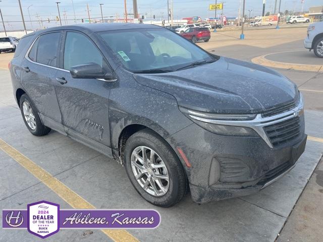 2022 Chevrolet Equinox LT's photo