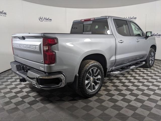 2025 Chevrolet Silverado 1500 LT photo 3