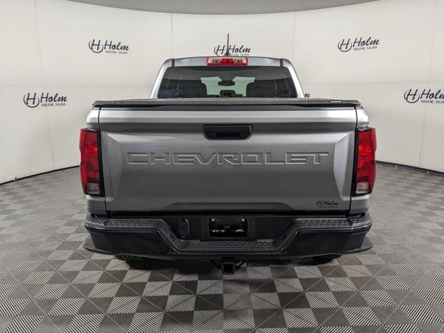 2024 Chevrolet Colorado Trail Boss photo 3