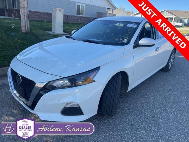 2022 Nissan Altima 2.5 S photo 2