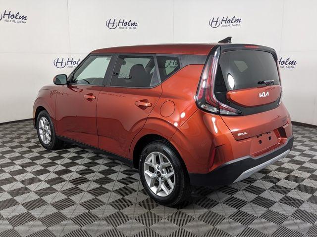 2025 Kia Soul LX - Photo 4