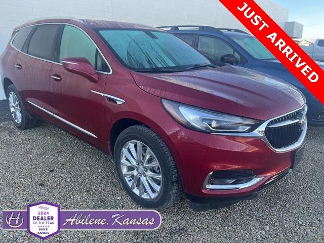 2021 Buick Enclave Essence's photo