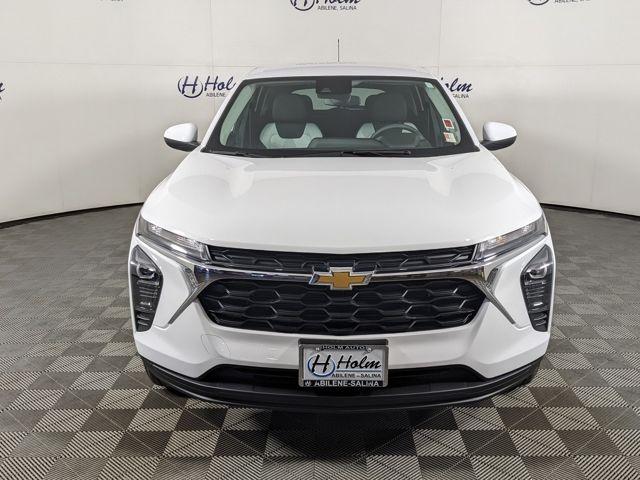 2026 Chevrolet Trax LS - Photo 11