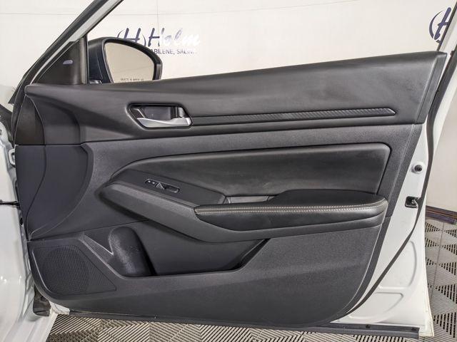 2025 Nissan Altima SV - Photo 38