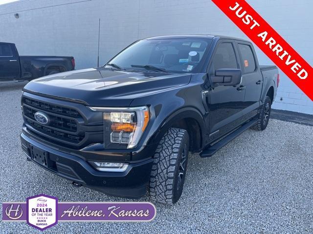 2021 Ford F-150 XLT photo 2