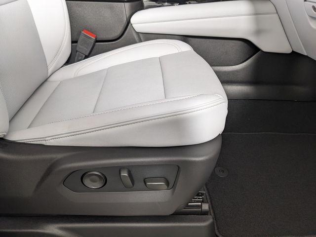 2026 Chevrolet Suburban Premier - Photo 41