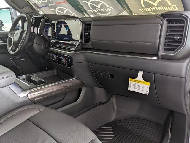 2026 Chevrolet Silverado 3500 HD LTZ - Photo 35