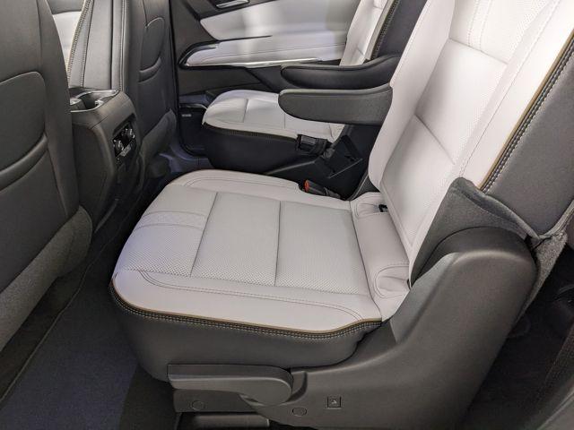 2026 Chevrolet Traverse High Country - Photo 32