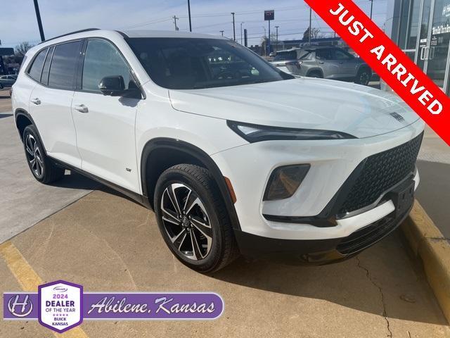 2025 Buick Enclave Sport Touring's photo