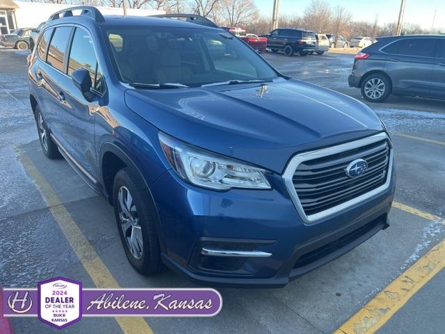 2022 Subaru Ascent Premium's photo