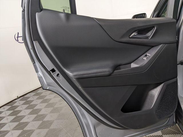 2027 Chevrolet Equinox LT - Photo 31