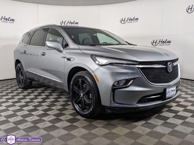 2023 Buick Enclave Essence AWD's photo