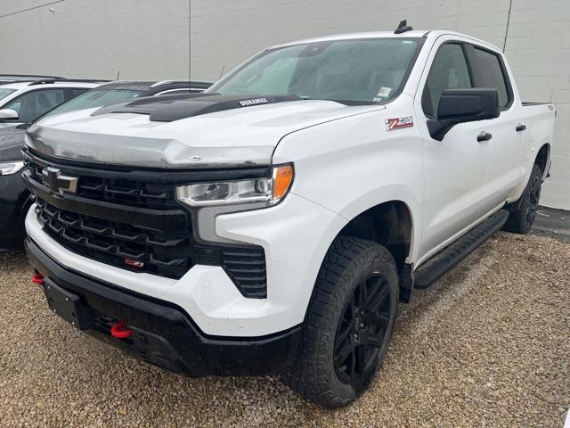 2024 Chevrolet Silverado 1500 LT Trail Boss photo 2