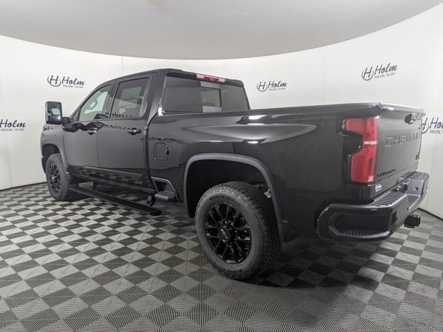 2025 Chevrolet Silverado 2500HD High Country photo 4