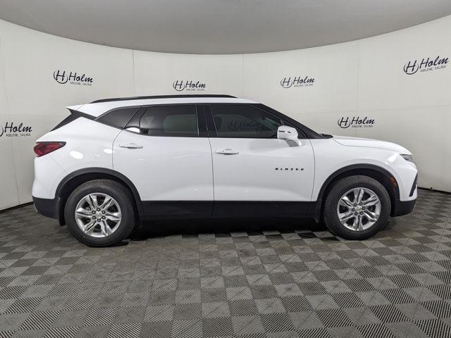 Used 2020 Chevrolet Blazer 3LT with VIN 3GNKBDRS2LS725425 for sale in Abilene, KS