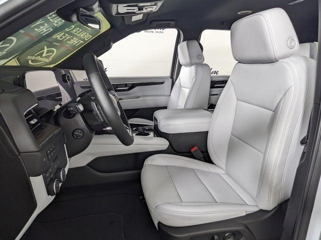 2026 Chevrolet Suburban Premier - Photo 26