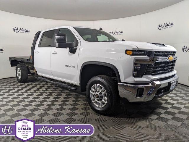 2025 Chevrolet Silverado HD LT 4WD Crew Cab Standard Box's photo