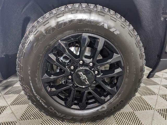 2026 Chevrolet Silverado 3500 HD LTZ - Photo 9