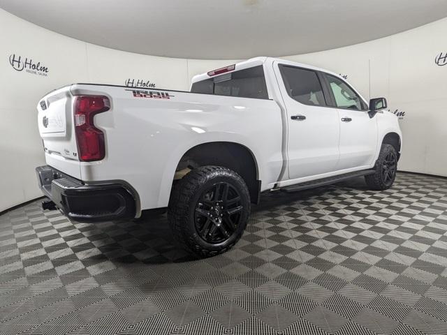 2024 Chevrolet Silverado 1500 LT Trail Boss photo 3