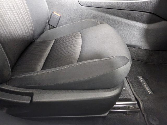 2025 Nissan Altima SV - Photo 34