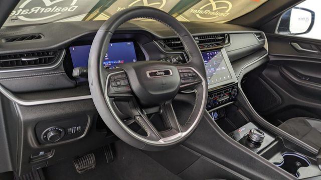 2023 Jeep Grand Cherokee L Altitude - Photo 11