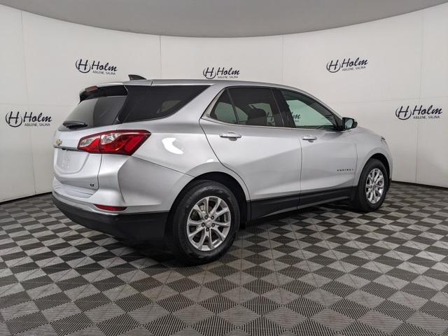 2020 Chevrolet Equinox LT photo 2