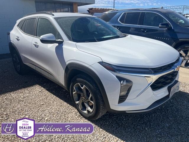 2025 Chevrolet Trax SUV 