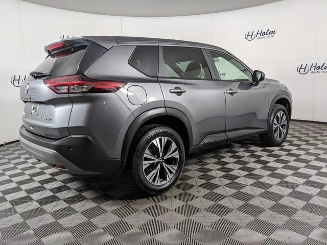 2023 Nissan Rogue SV photo 2