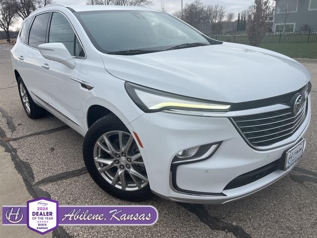 2022 Buick Enclave Premium's photo