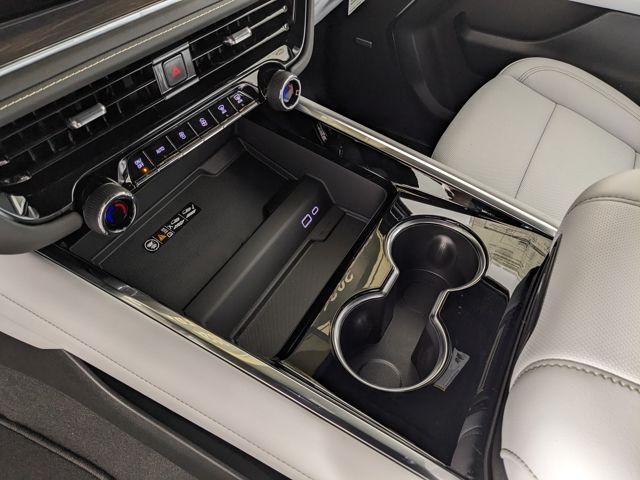 2026 Chevrolet Suburban Premier - Photo 21