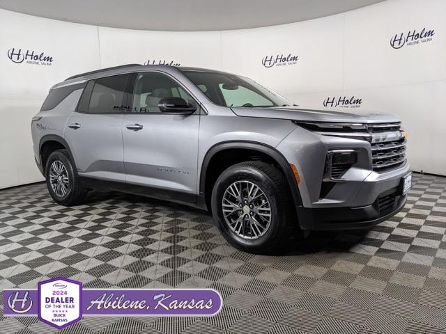 2025 Chevrolet Traverse LT's photo