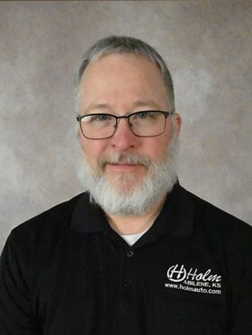 Staff member Gary Hasselman from ID_33f0e6