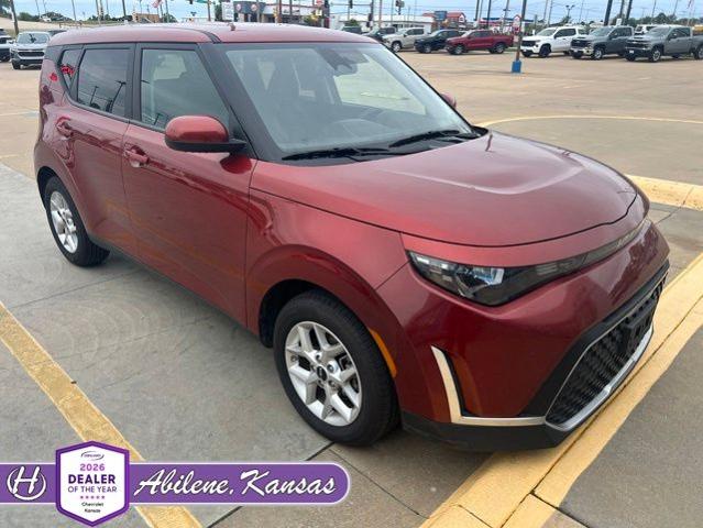 2025 Kia Soul 2.0L LX IVT's photo