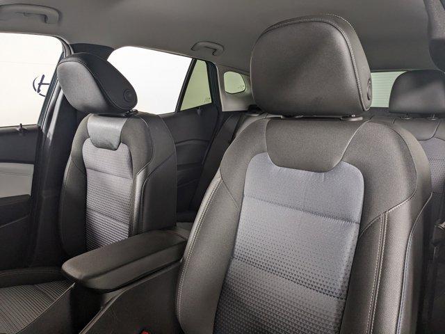 2025 Chevrolet Trax LT - Photo 23