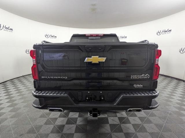 2024 Chevrolet Silverado 1500 High Country photo 4