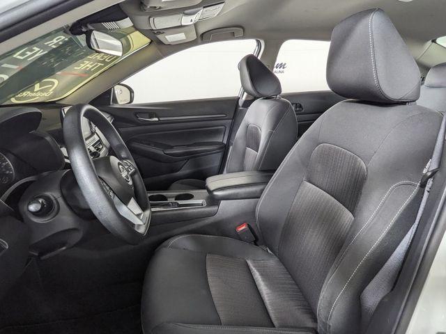 2025 Nissan Altima SV - Photo 22