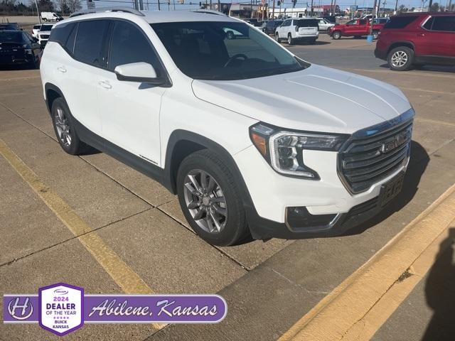 2024 GMC Terrain SLT's photo