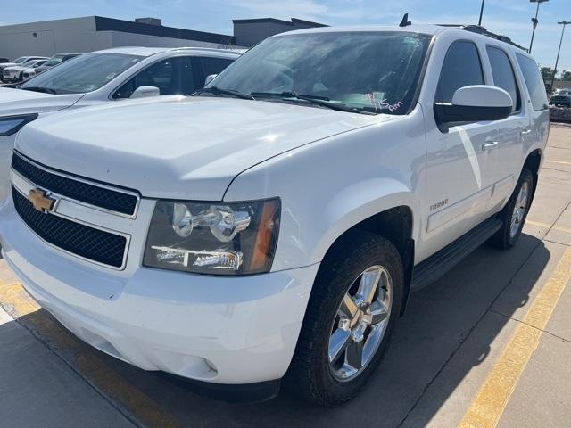 2014 Chevrolet Tahoe LT photo 2