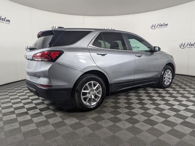 2023 Chevrolet Equinox LT photo 3