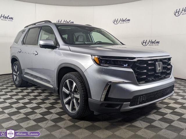 2025 Honda Pilot Elite AWD's photo