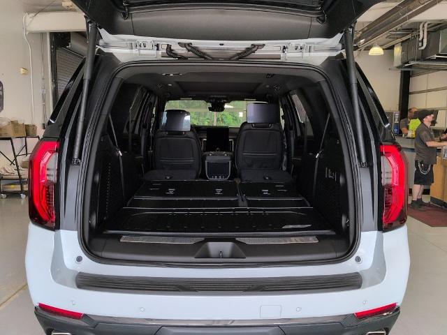 2026 GMC Yukon Denali Ultimate - Photo 24