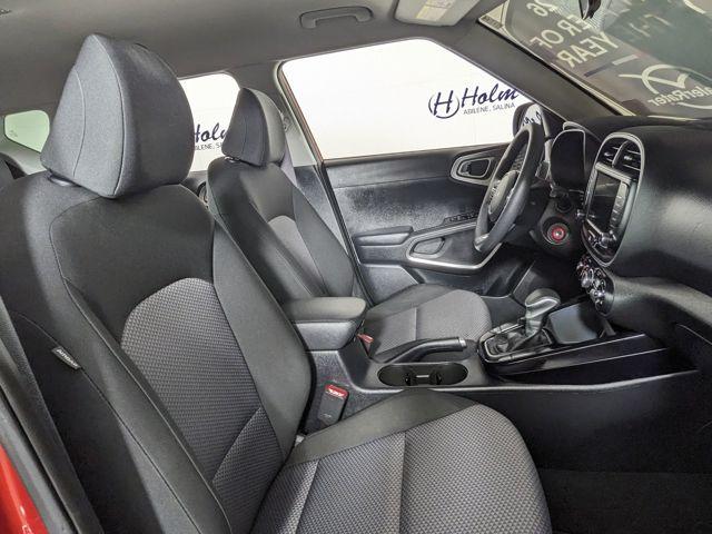 2025 Kia Soul LX - Photo 33