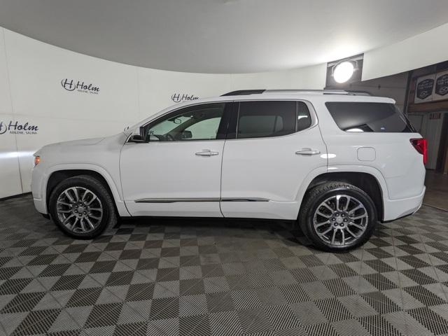 2023 Gmc Acadia Denali photo 2