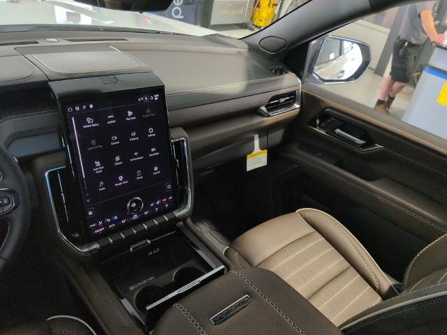 2026 GMC Yukon Denali Ultimate - Photo 7