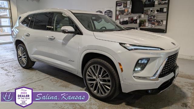 2026 Buick Enclave Avenir's photo