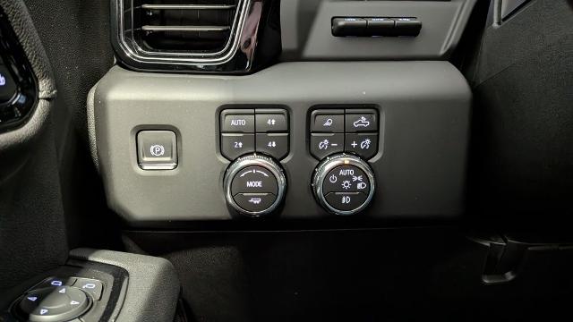 2026 GMC Sierra 2500HD AT4 - Photo 9