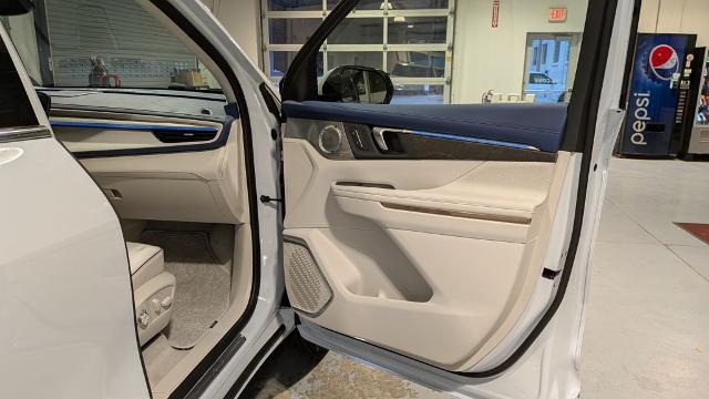 2026 Buick Enclave Avenir - Photo 15